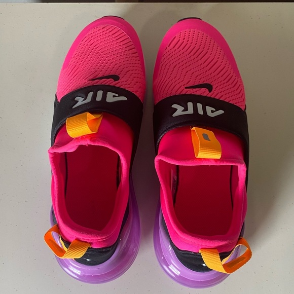 Nike Kids Sneakers in Pink and Black - Picture 4 of 8